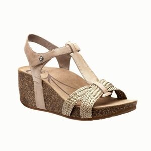 ✨️EUC✨️ Abeo Urmy cork wedge sandals, beige